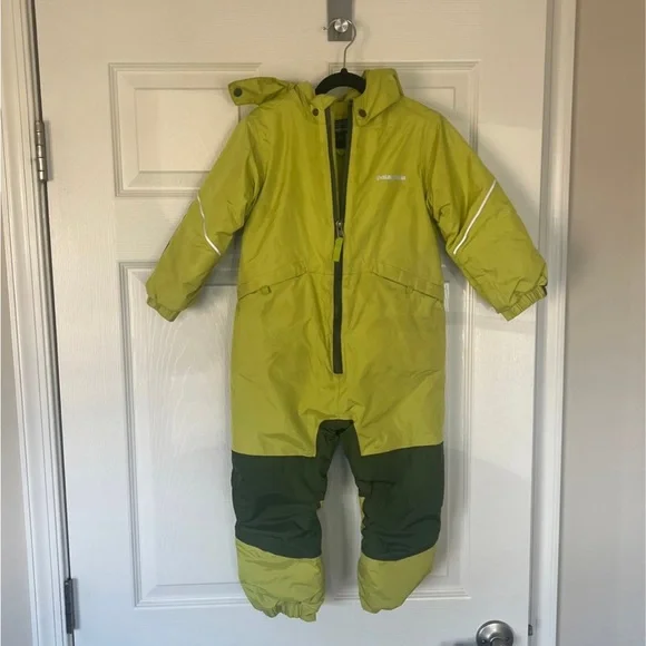 Patagonia Two-Tone Green Snowsuit - Picture 1 of 5